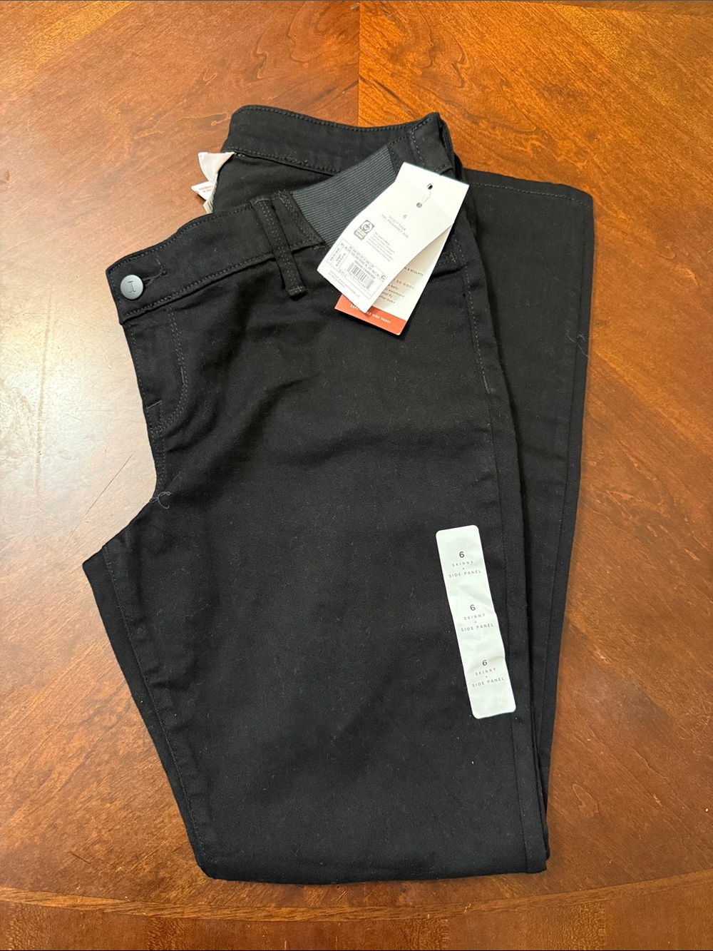 Isabel Maternity by Ingrid & Isabel Black Skinny Jeans